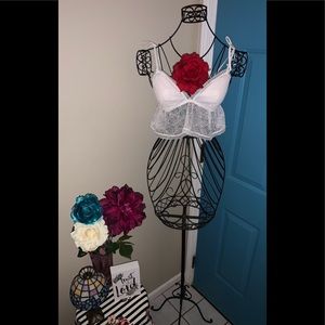 💋Victoria's Secret Lace Ruffle Bralette Sz. L💋